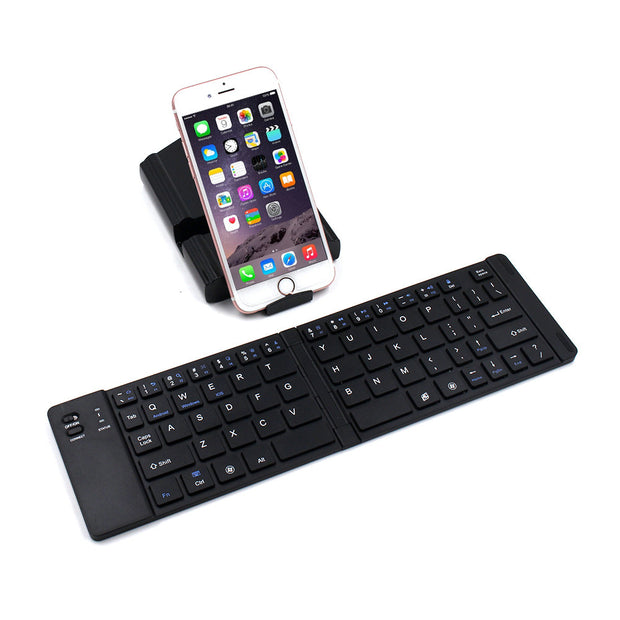 Portable foldable Bluetooth keyboard for mobile devices